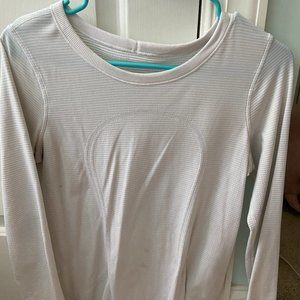 White lululemon long sleeve swiftly tech